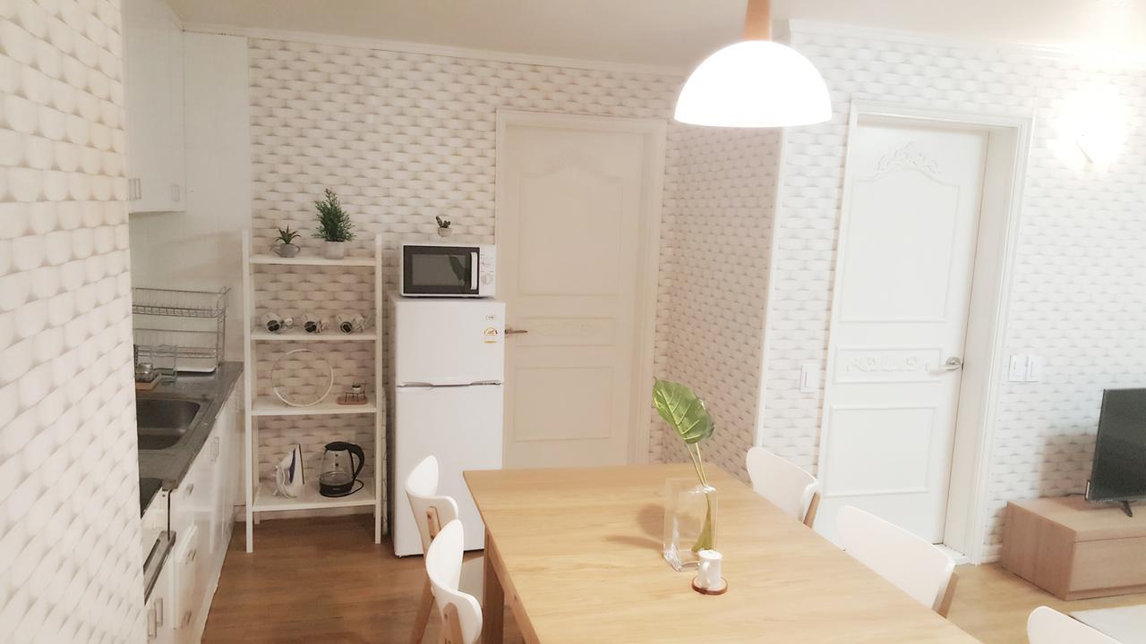 Hongdae Zoe Three Room House Сеул Экстерьер фото